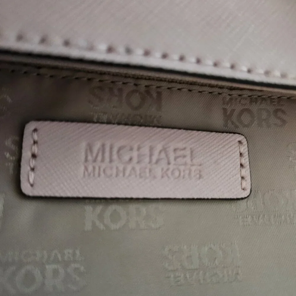 Michael Kors m501 8x7